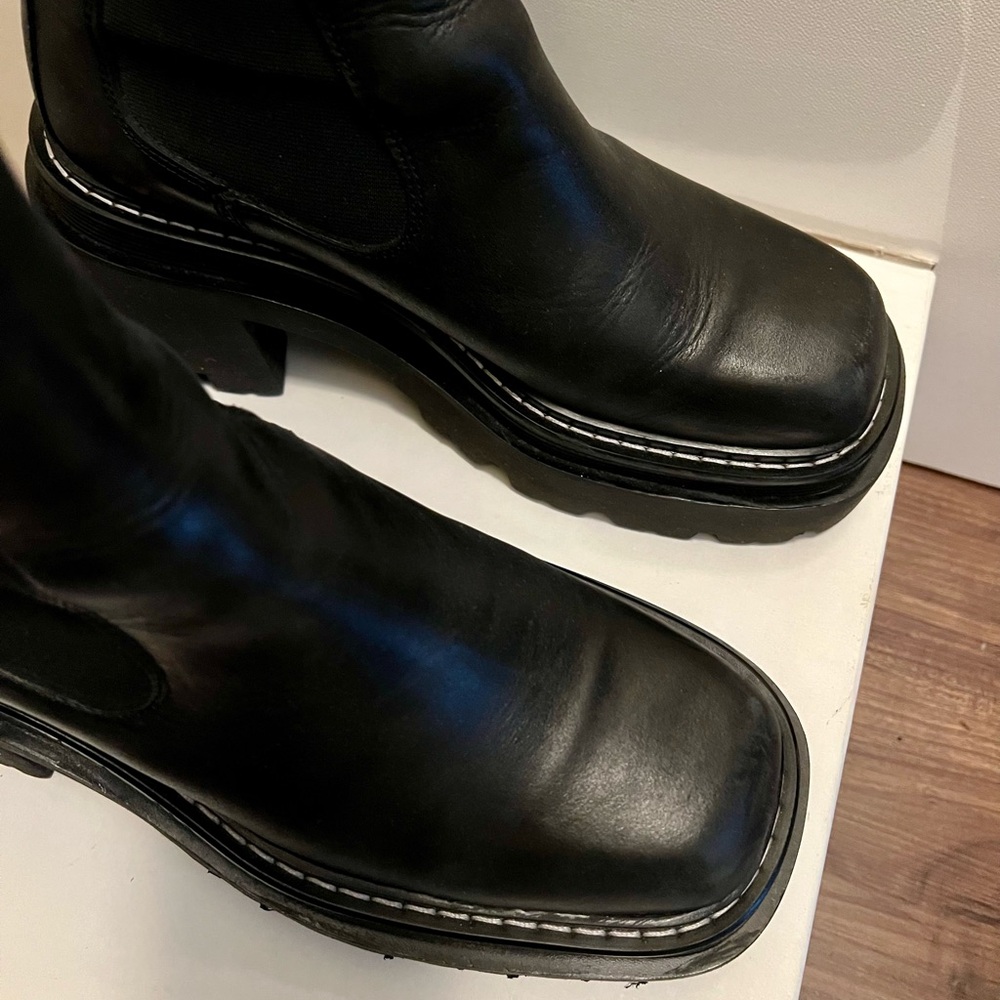 SANDRO Black Genuine Leather Lug sole Chelsea Women's Boot - Picture 5 of 8